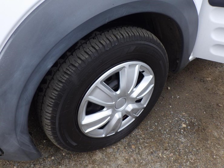 2010-ford-transit-connect-image-13