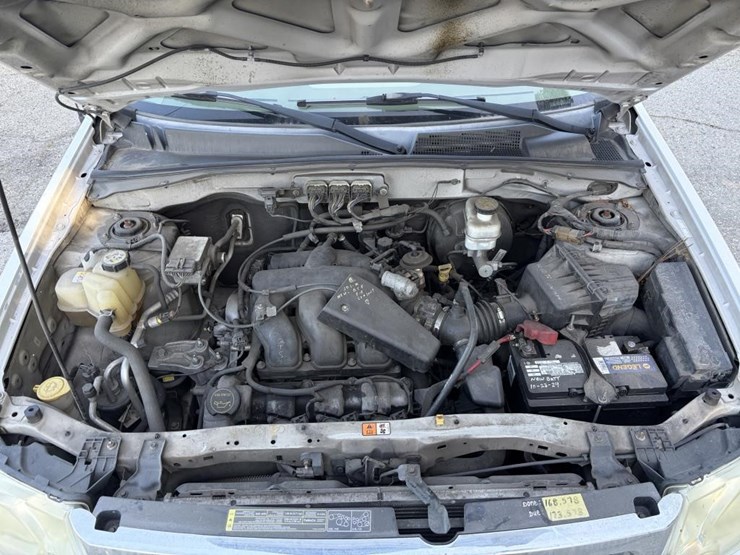 2008-ford-escape-image-17