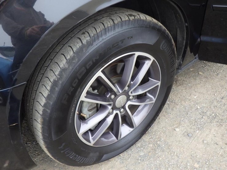 2017-dodge-grand-caravan-image-13