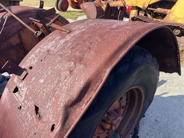 minneapolis-moline-orchard-transmission-and-rear-end-image-6