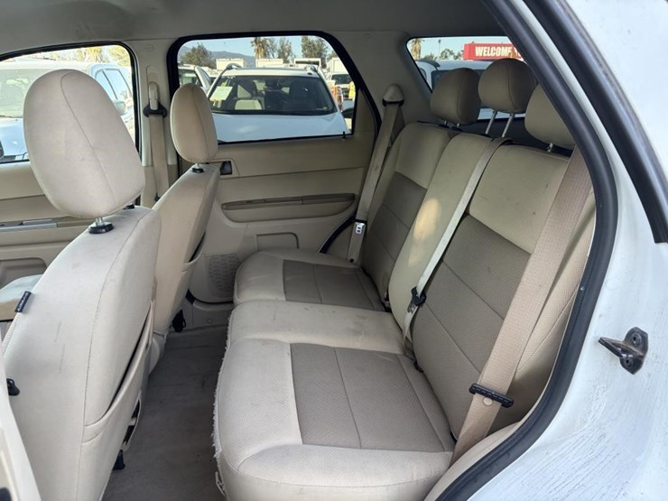 2008-ford-escape-image-15