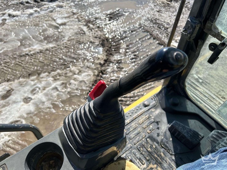 komatsu-pc200-image-20