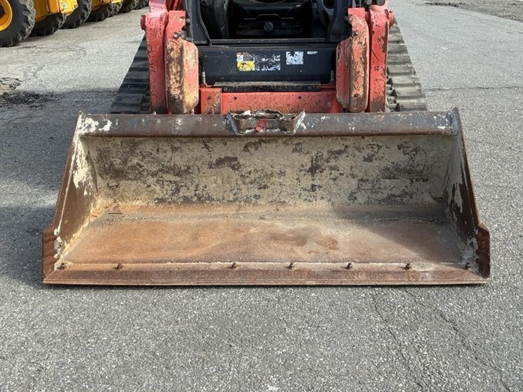 2021-kubota-svl97-2-image-7