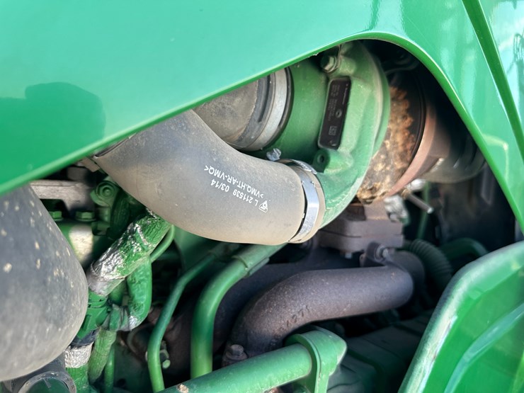 2014-john-deere-6105m-image-51