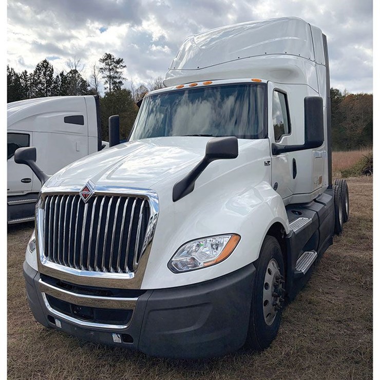 2021 INTERNATIONAL LT