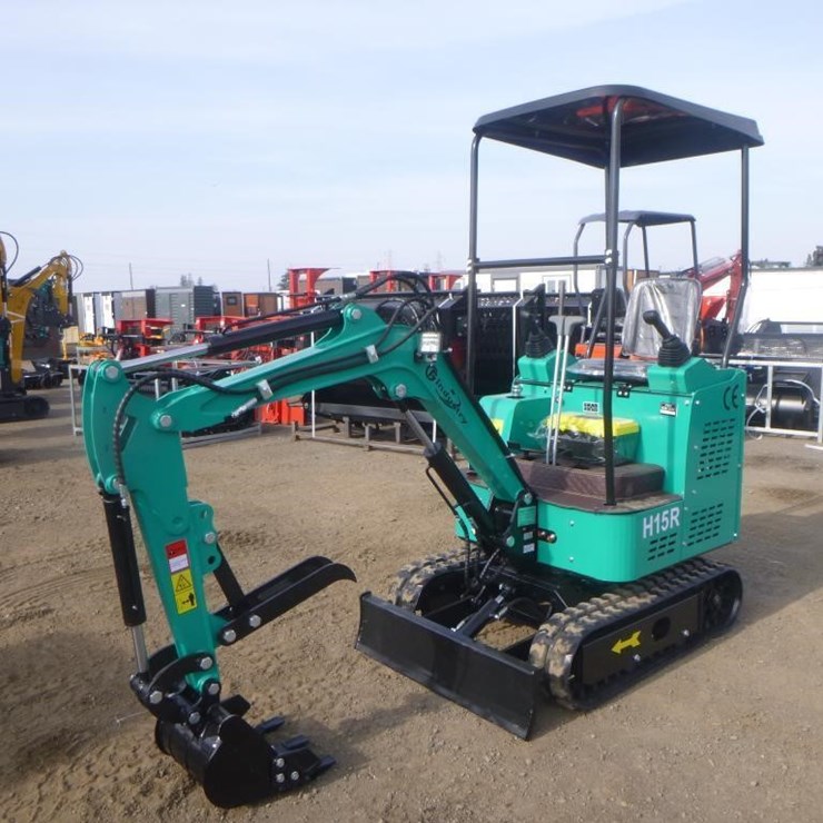 2025 AGT H15R Hydraulic Excavator