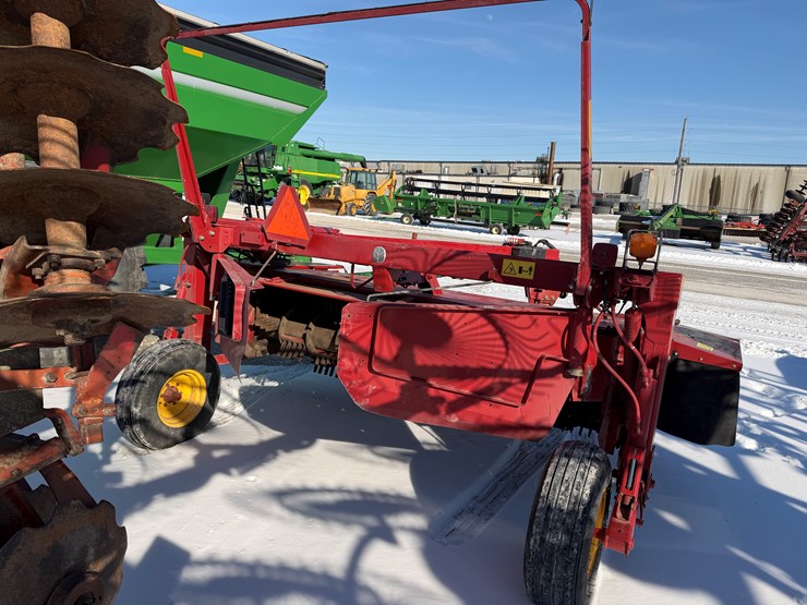 2017-new-holland-h7330-image-7