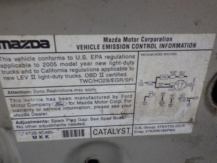 2005-mazda-tribute-image-11