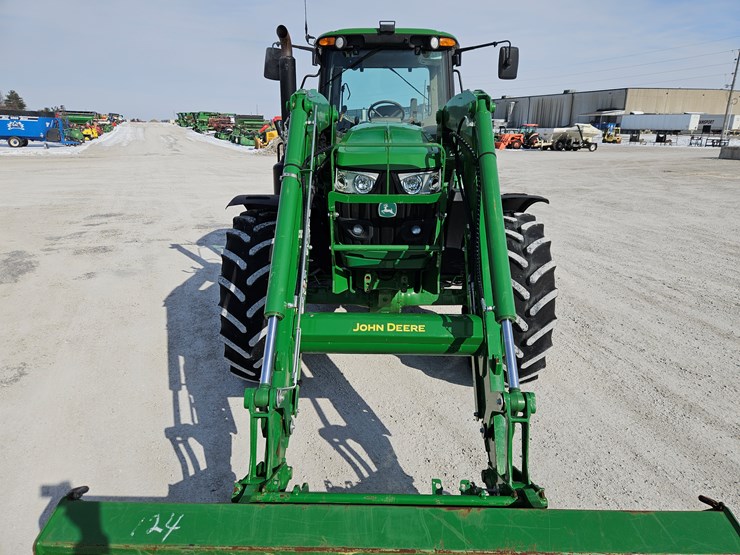 2020-john-deere-6145m-image-4