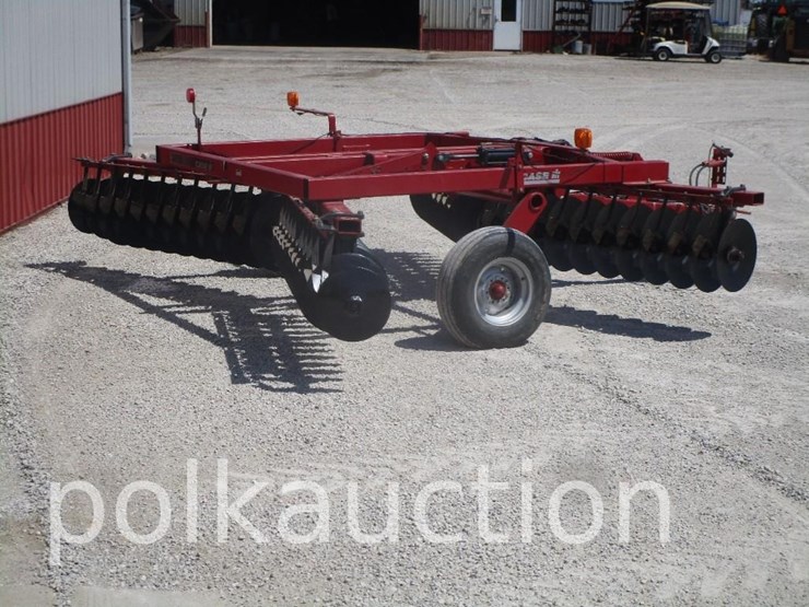case-ih-3850-image-12