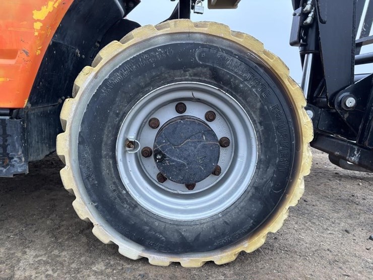 2015-jlg-g5-18a-image-17