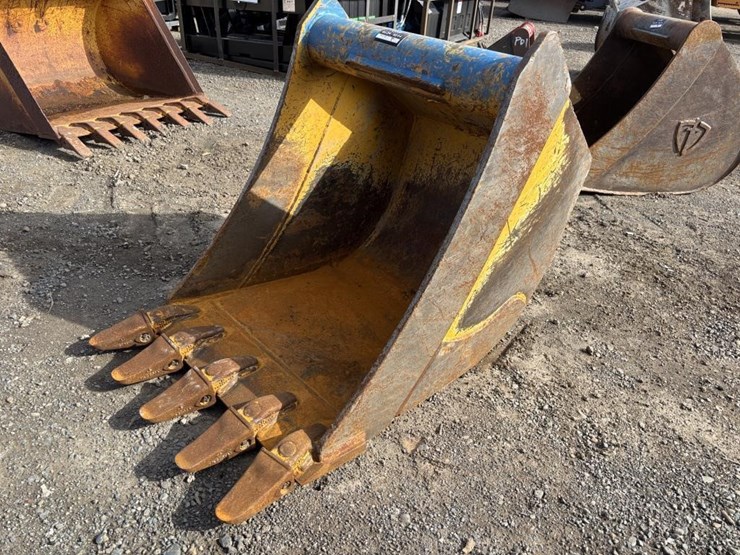 john-deere-24-image-1