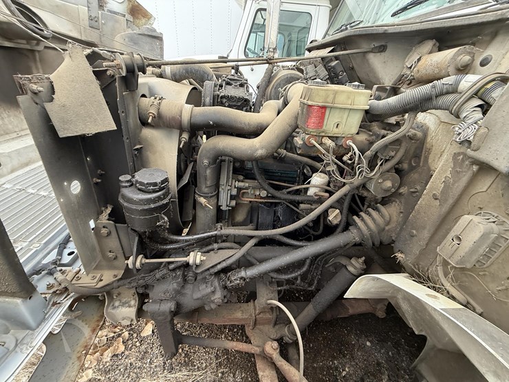 1998-international-4700-image-7