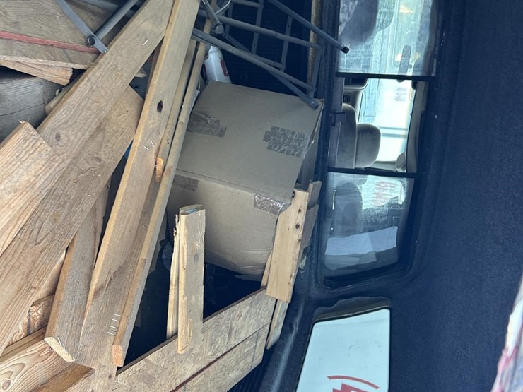 2001-chevrolet-silverado-1500-image-13