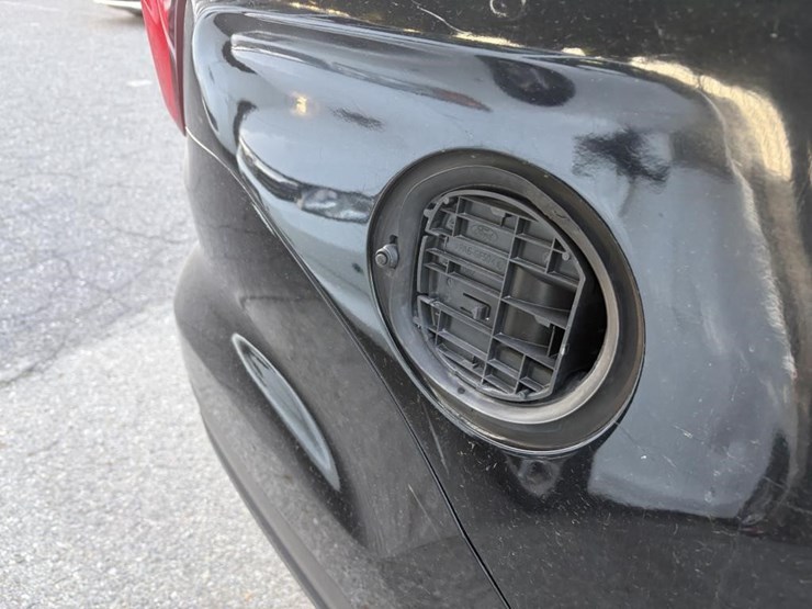 2018-ford-explorer-image-32