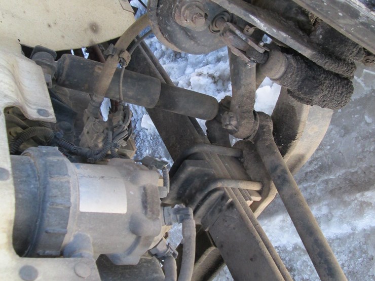 2013-international-8600-image-23