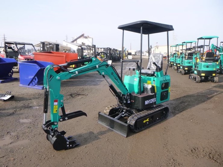 agt-mh12rx-hydraulic-excavator-image-1