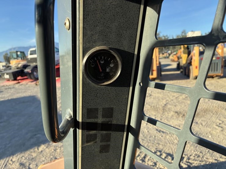 2018-manitou-1050r-image-15