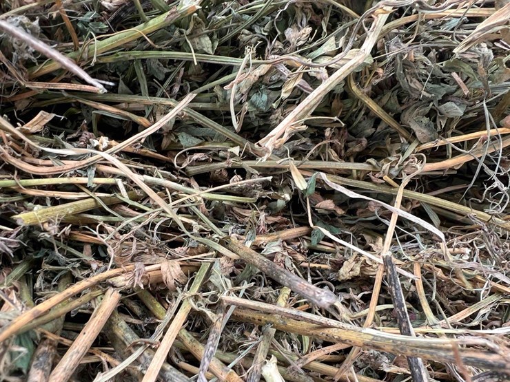 2025-john-deere-561m-image-7