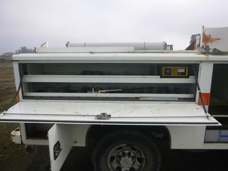 2009-chevrolet-3500hd-image-15