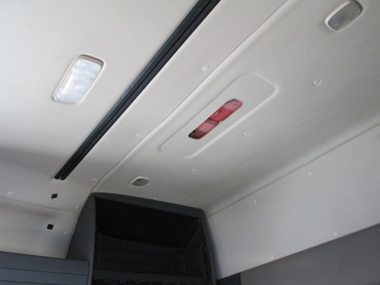 2017-international-prostar-image-28