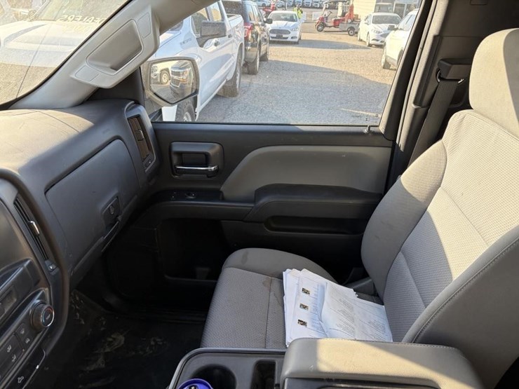 2018-chevrolet-silverado-1500-image-16