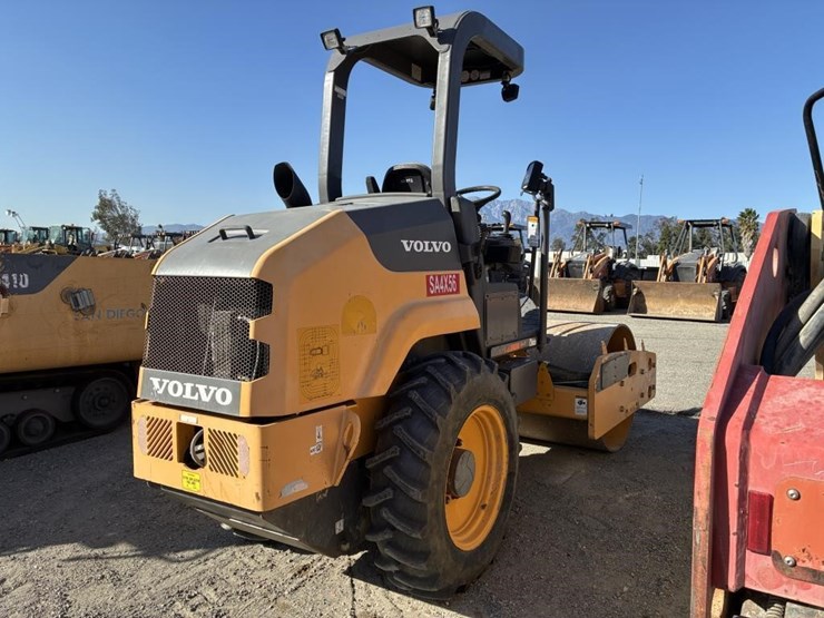 2018-volvo-sd45b-image-3