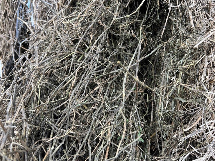 2025-john-deere-561m-image-5