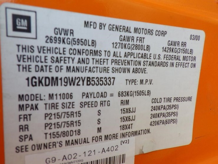 2000-gmc-safari-image-15