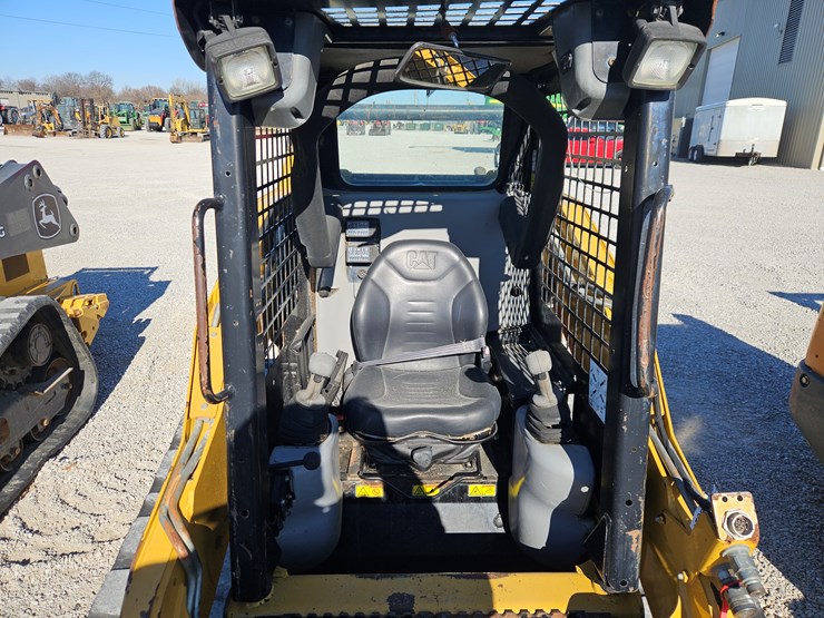 2012-caterpillar-259b3-image-7