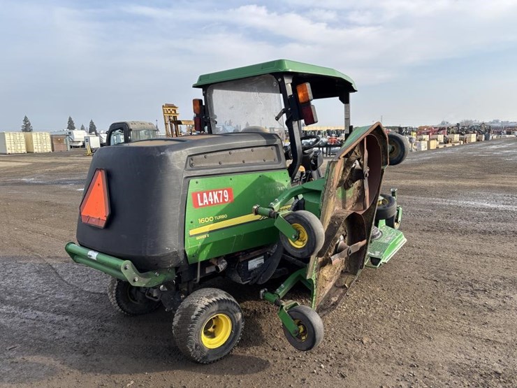 2016-john-deere-1600-turbo-image-3