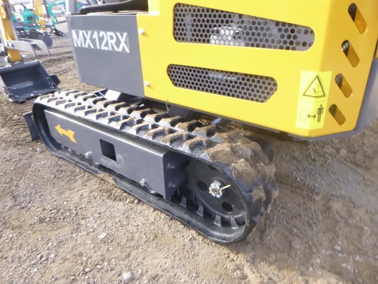 agt-mx12rx-hydraulic-excavator-image-27