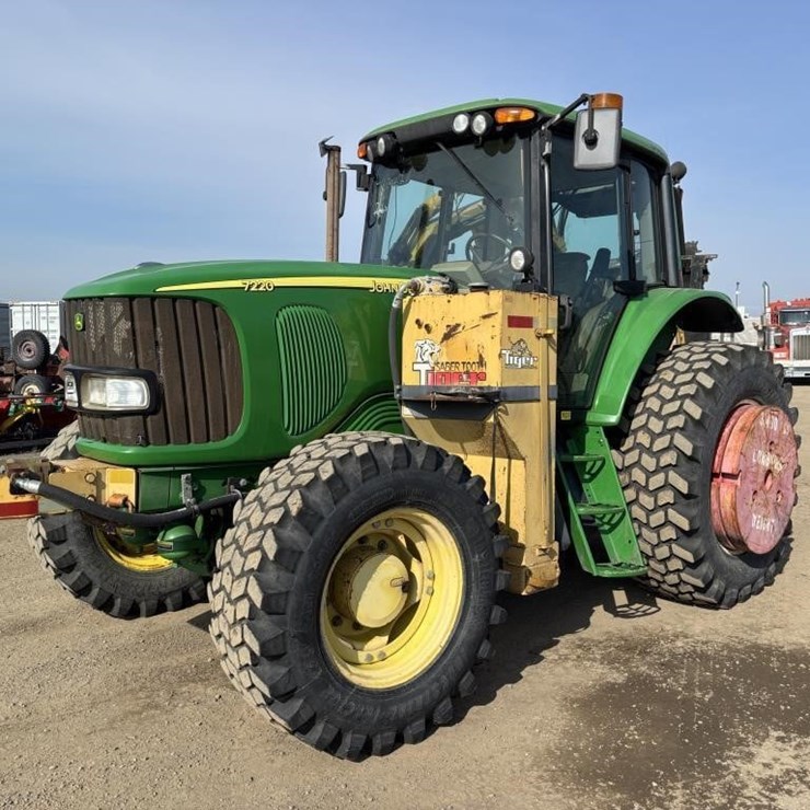 2005 JOHN DEERE 7220