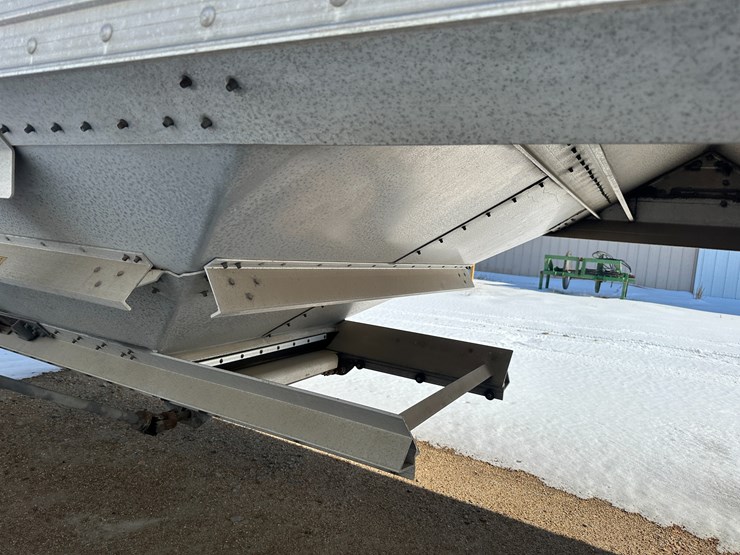 2016-timpte-hopper-bottom-image-26