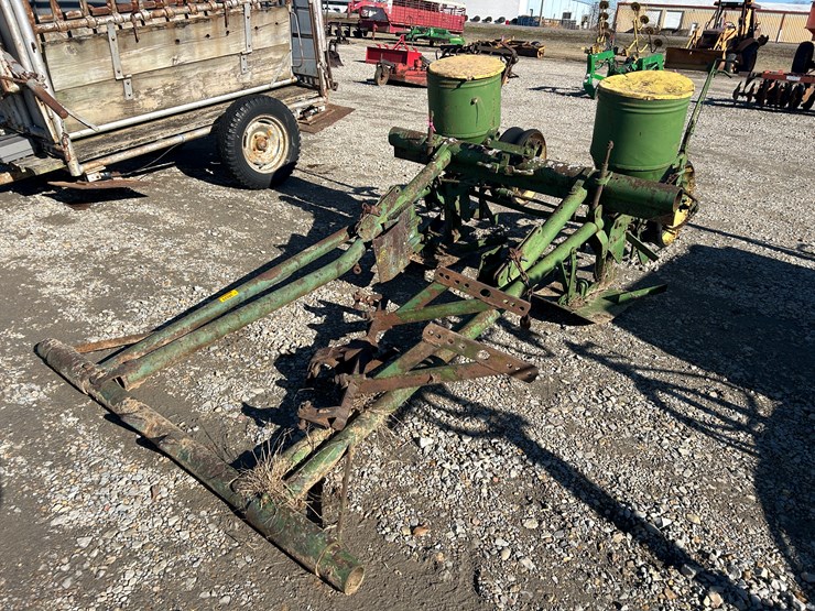 38029-john-deere-2-image-2