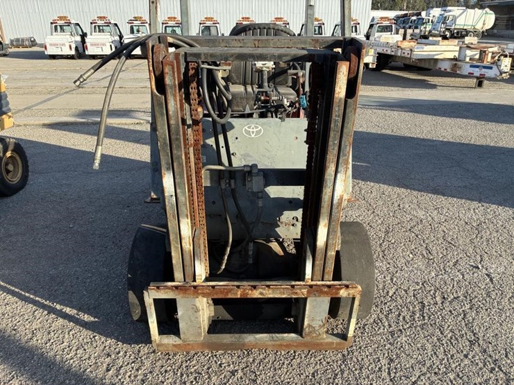 toyota-forklift-image-7