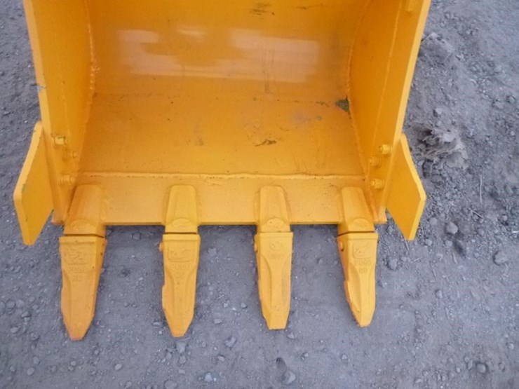 caterpillar-303-image-6