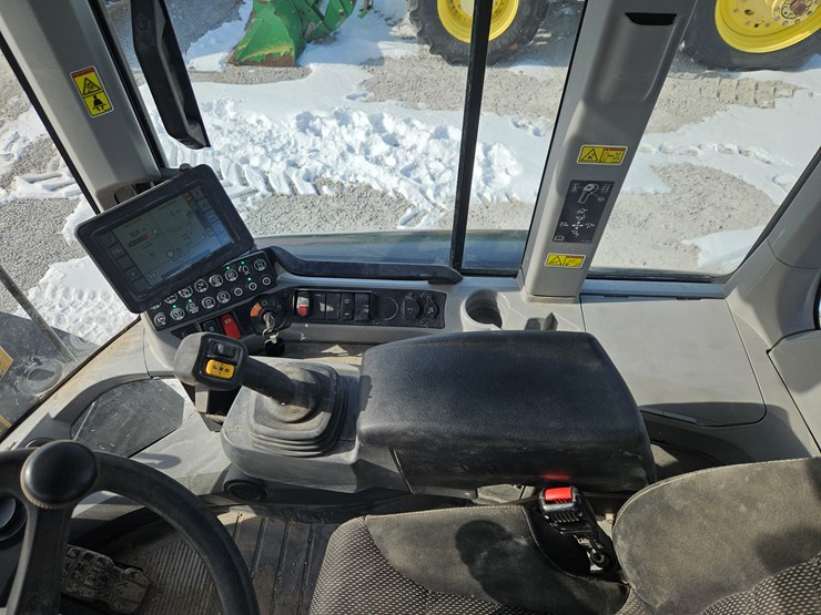 2023-caterpillar-926m-image-12