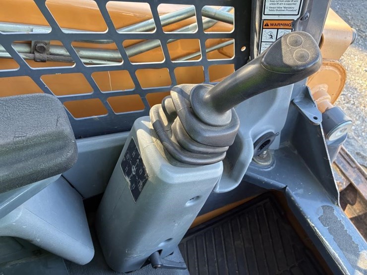 2016-manitou-1900r-image-13