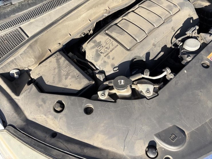 2017-chevrolet-traverse-image-25