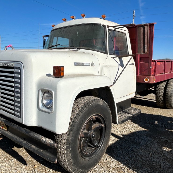 1975 INTERNATIONAL 435