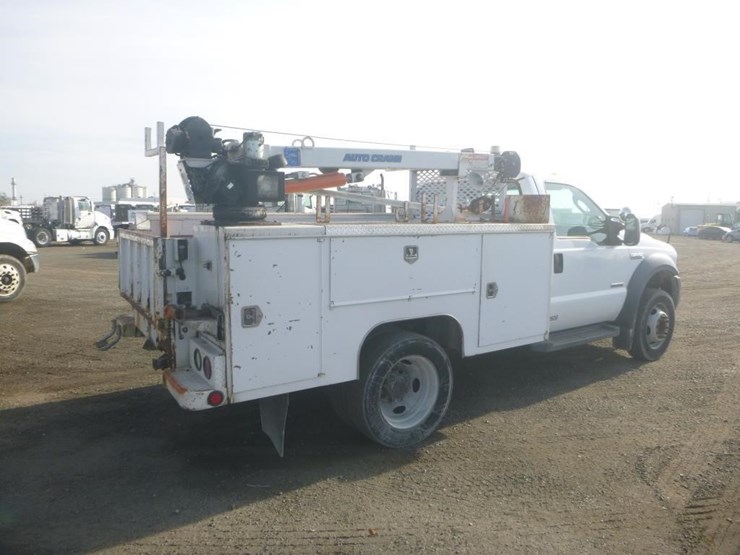 2006-ford-f450-image-3