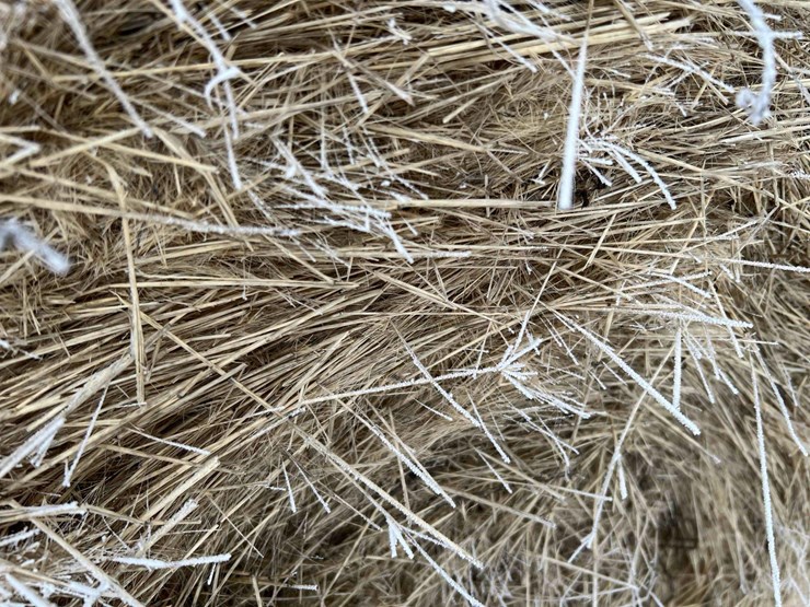 2025-john-deere-561m-image-8