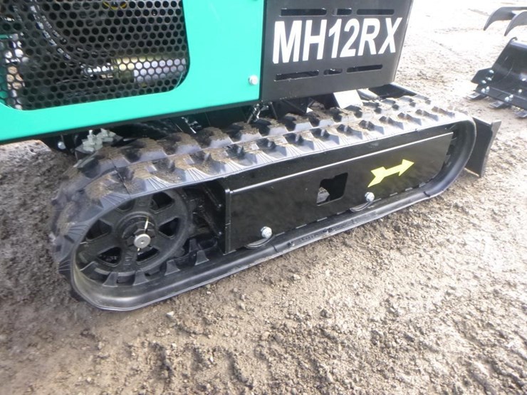 agt-mh12rx-hydraulic-excavator-image-26