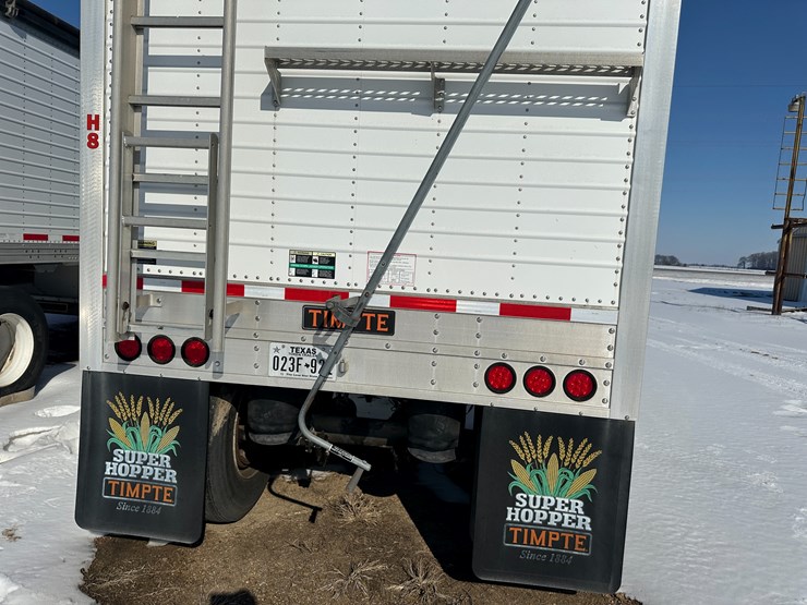 2016-timpte-hopper-bottom-image-46