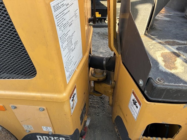 2018-volvo-dd25b-image-9