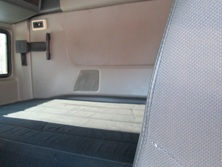 2017-international-prostar-image-29