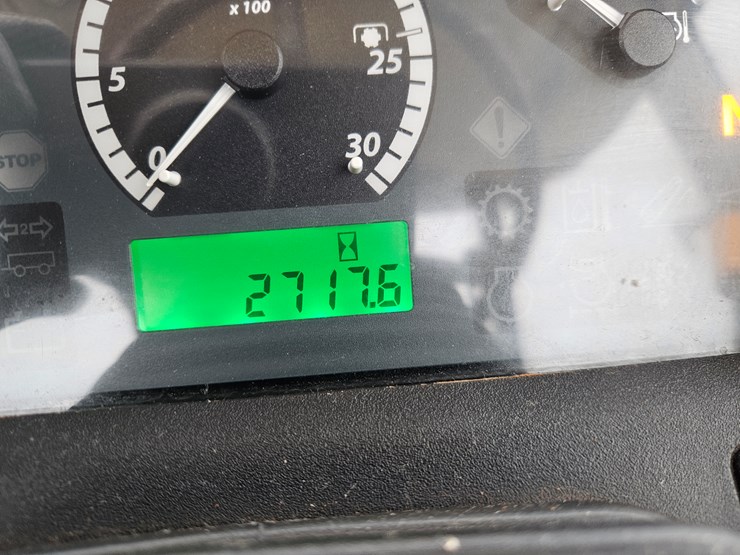 2013-john-deere-5075e-image-15