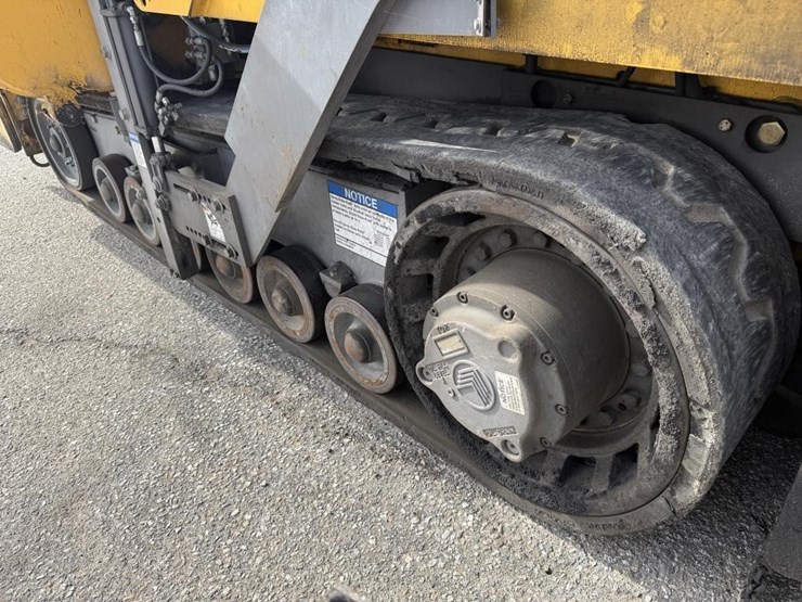 2016-volvo-blaw-knox-pf-4410b-asphalt-paver-image-22