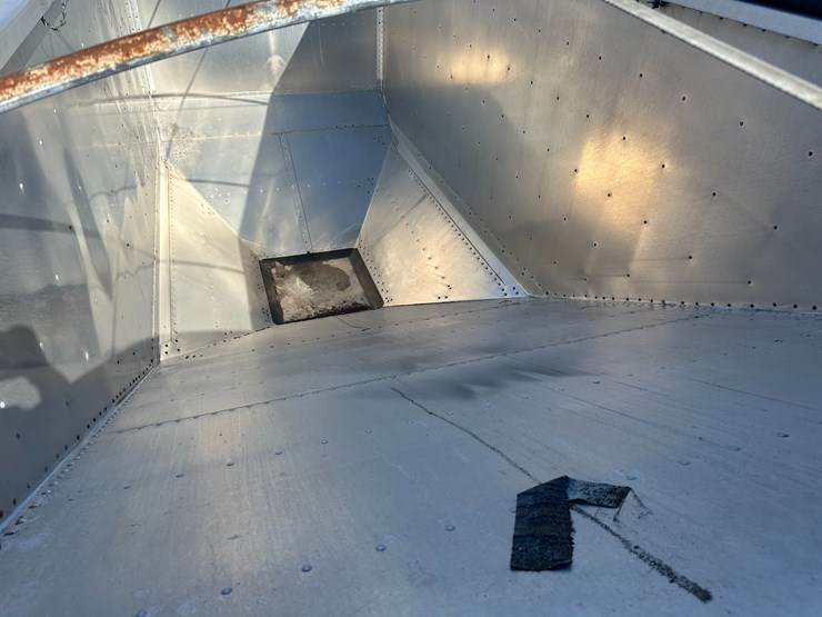 2016-timpte-hopper-bottom-image-62